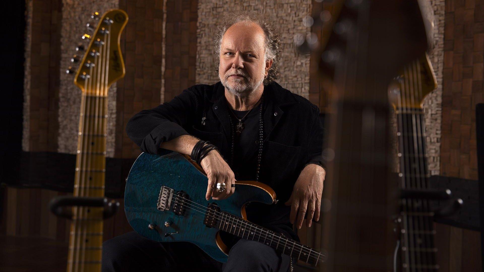 Banner image guitar